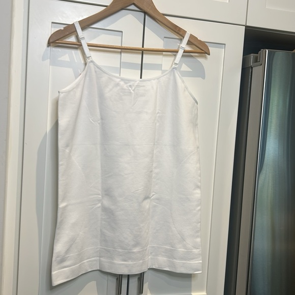 SHAPERMINT Essentials All Day Every Day
High Compression Cami Top Size 4XL - Picture 9 of 12